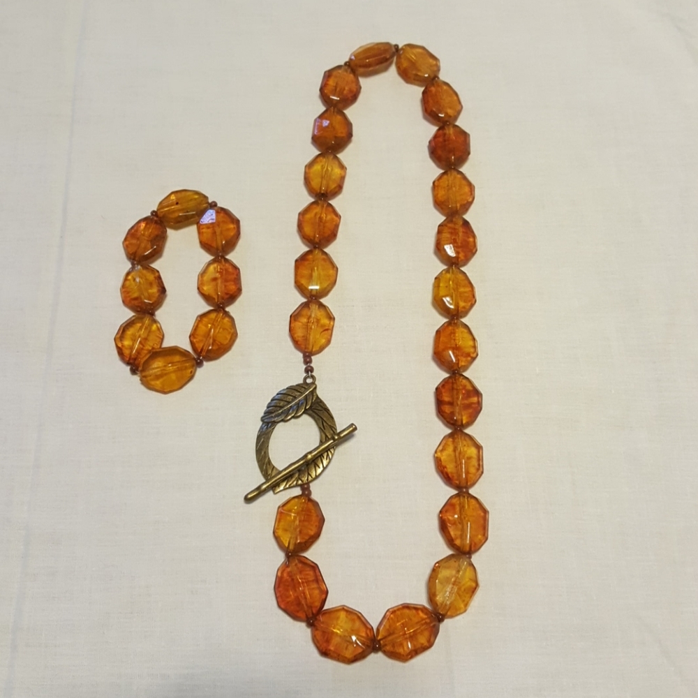 Short Faux Amber Necklace and Stretch Bracelet